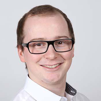 Léonard Kollros published a paper showing keratoconus progression continues in older adults - and that CXL can successfully treat it